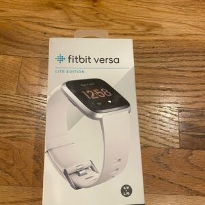 Fitbit versa lite edition FB415 White Band Silver Aluminum Case Factory Sealed